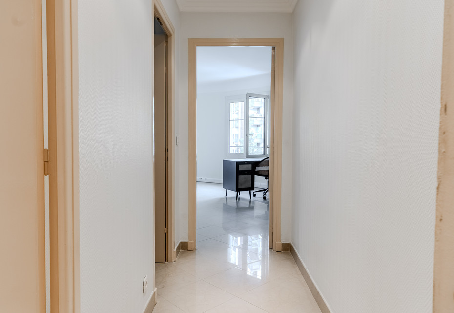 PALAIS DE LA SCALA : BUREAU