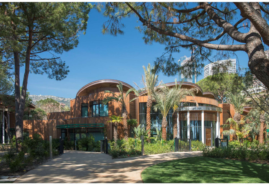 LUXURIOUS VILLA FOR RENT