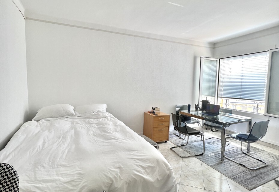NEW - LARGE STUDIO FOR RENT