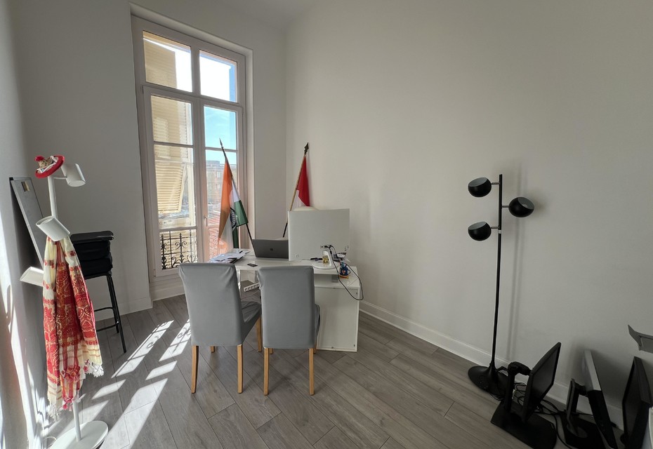 PALAIS DE LA SCALA - BUREAU 2P